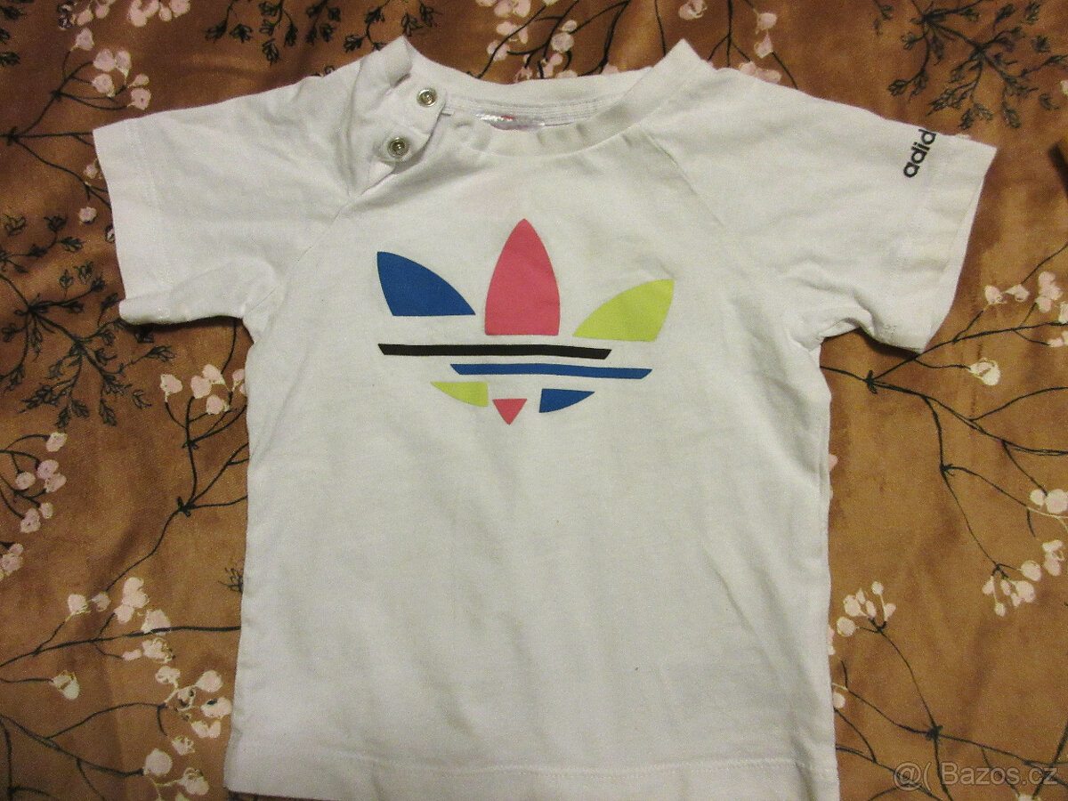 Dětské tričko ADIDAS na 9-12 měsíců.
