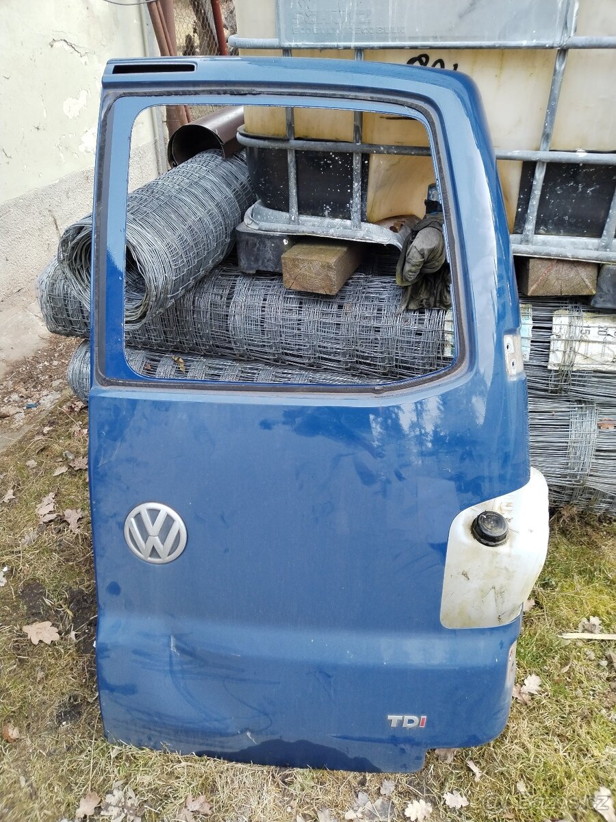 VW T5 pravé zadní dveře - modré