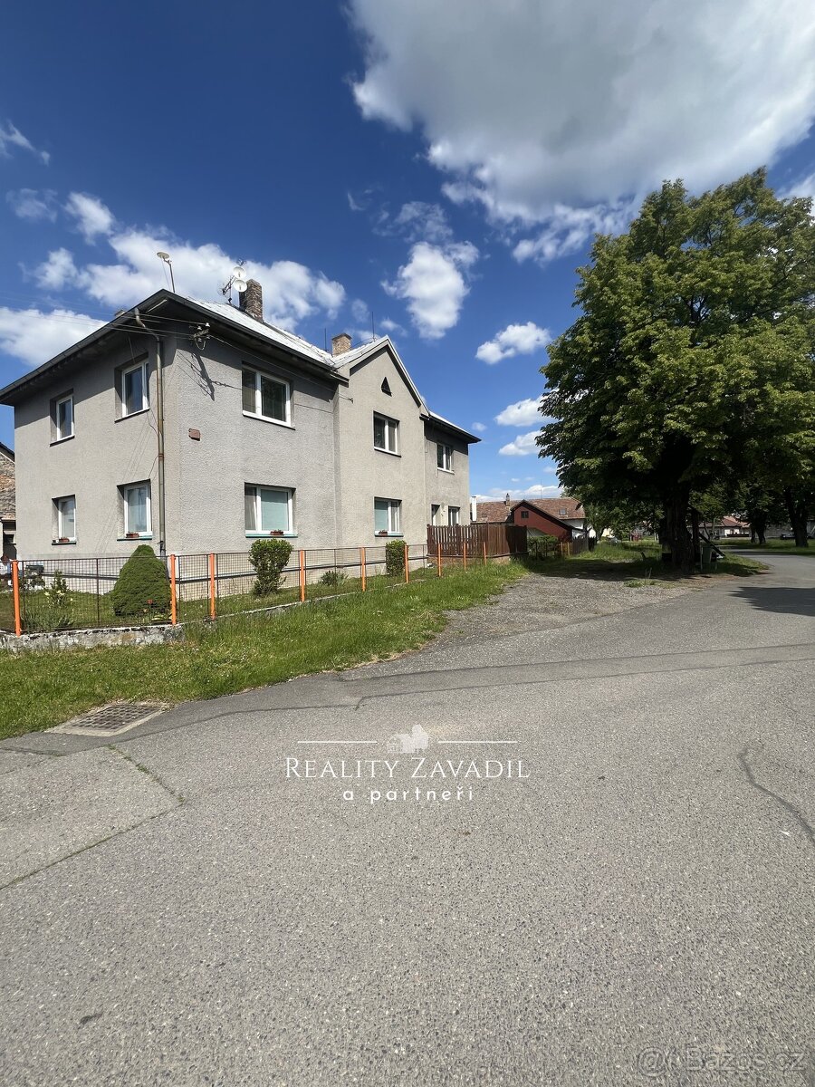 Prodej bytu 2+1 s garáží a zahradou, Platěnice, Moravany