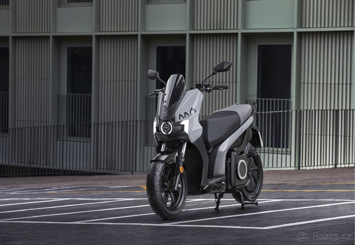 SEAT MÓ 50 NOVÝ r.v. 2025