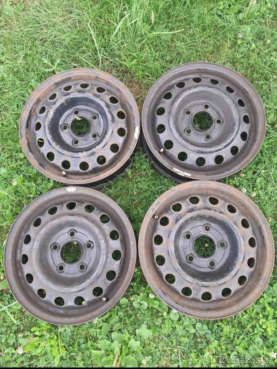 4x plechový disk - Kia, Hyundai 5,5x15 ET47 5x114,3x67