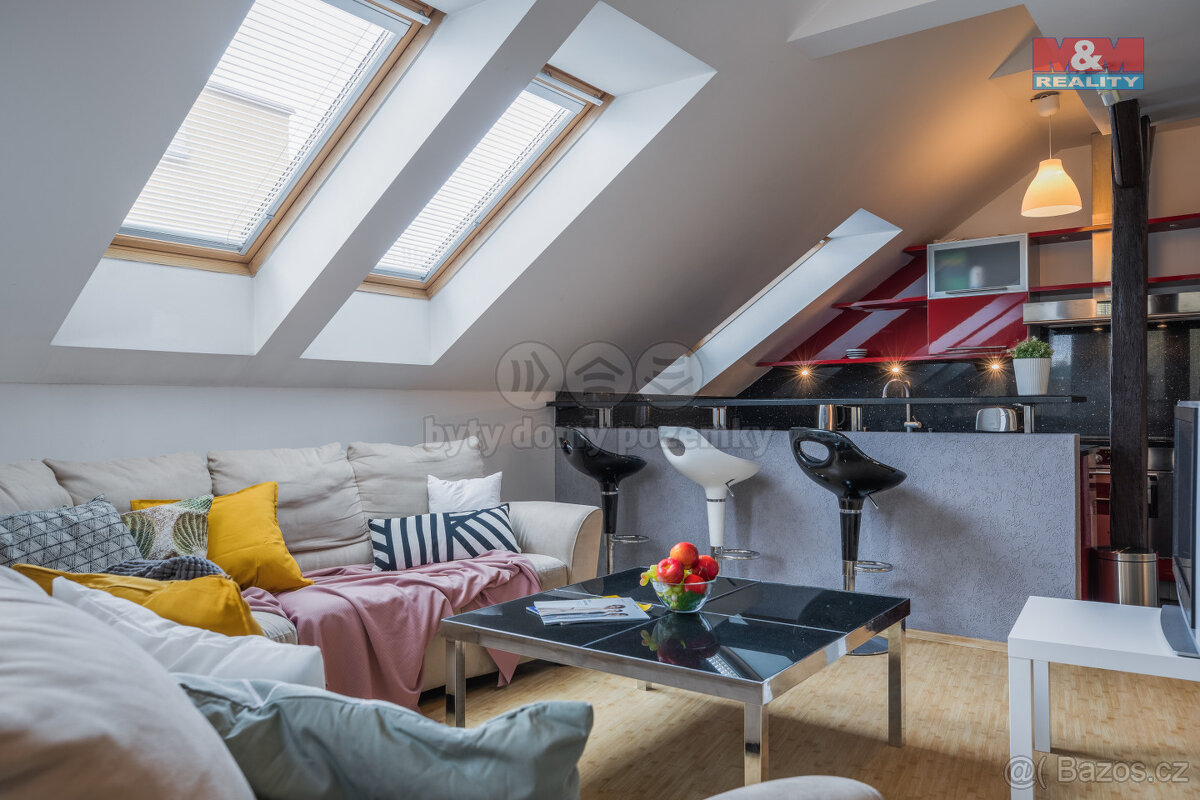 Pronájem bytu 6+1, 160 m², Praha 7, ul. Strojnická