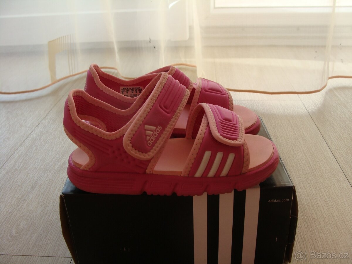 Páskové boty zn. Adidas, vel.26