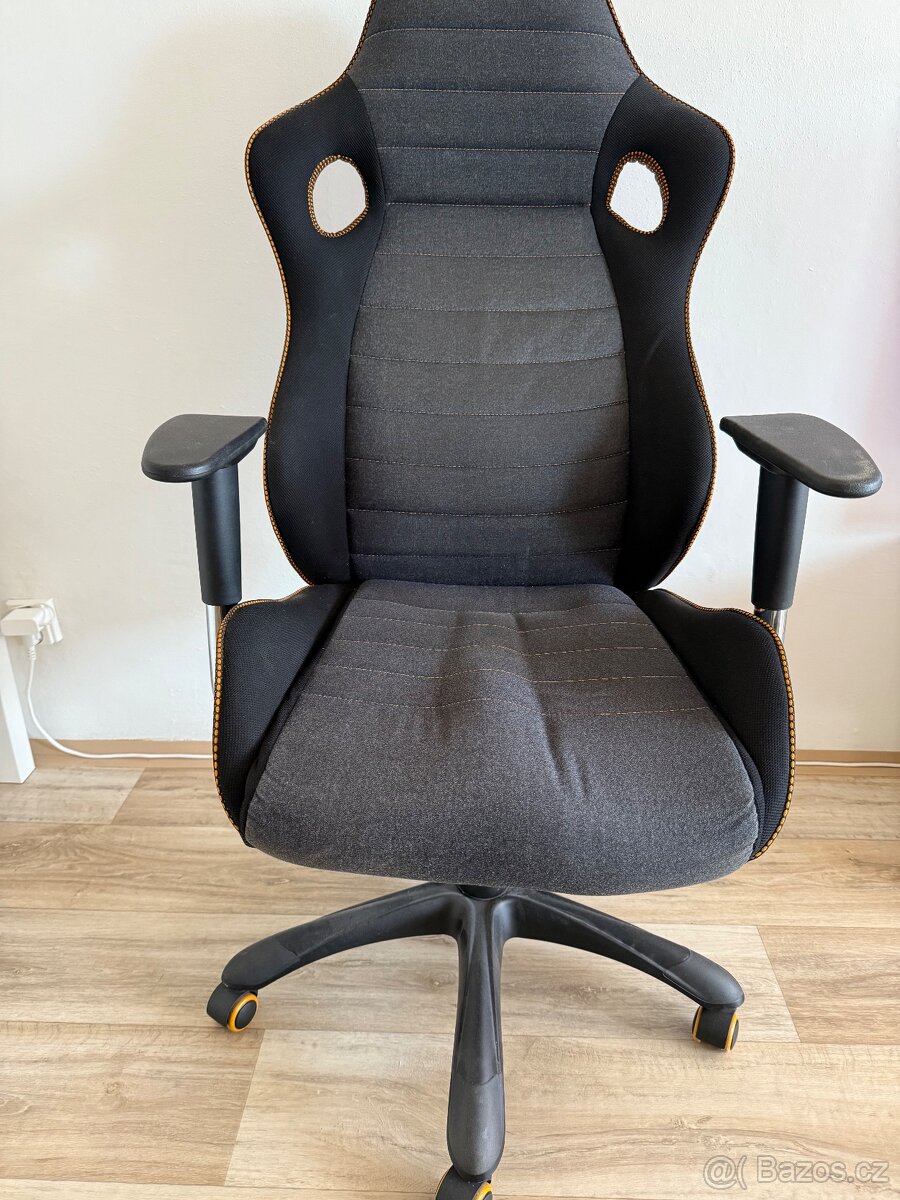 Ergonomické křeslo herní