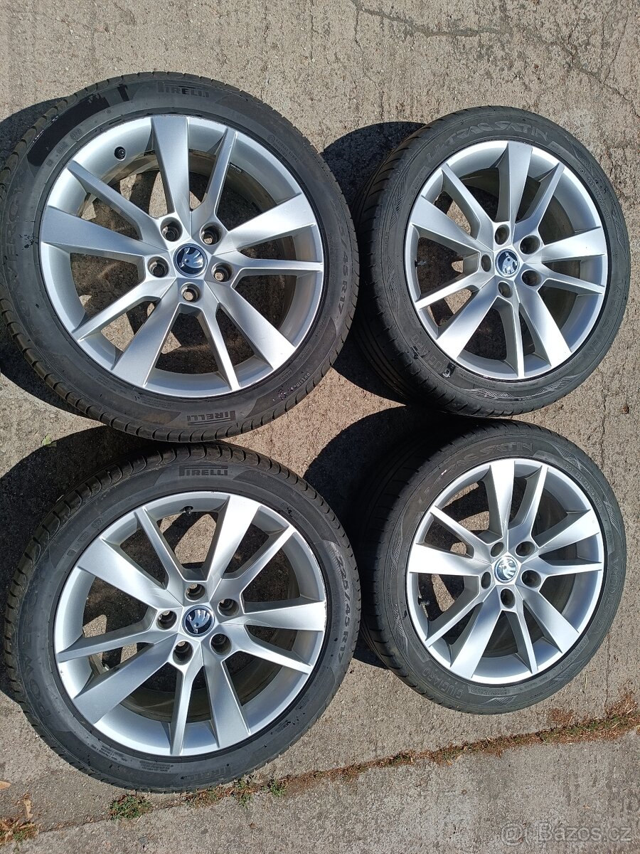 Octavia III - alu 7x17 et49 + letní pneu 225/45/17