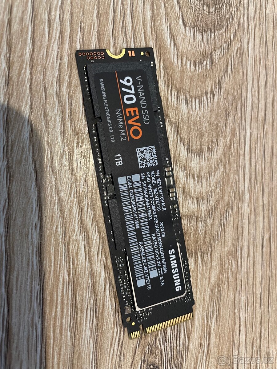 1TB SSD Samsung EVO 970, NVM2 slot, perfektní stav