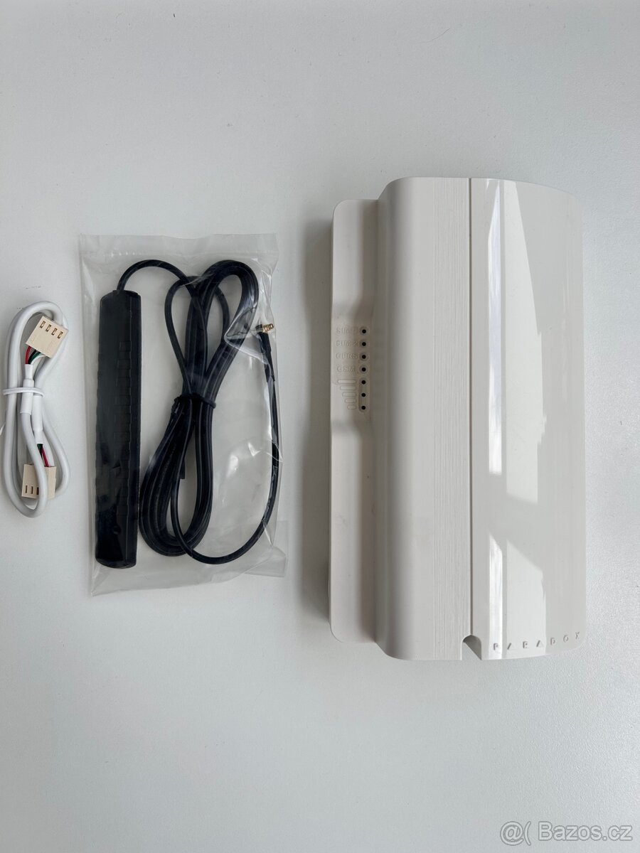 Komunikátor PARADOX PCS250 - GSM/GPRS komunikátor
