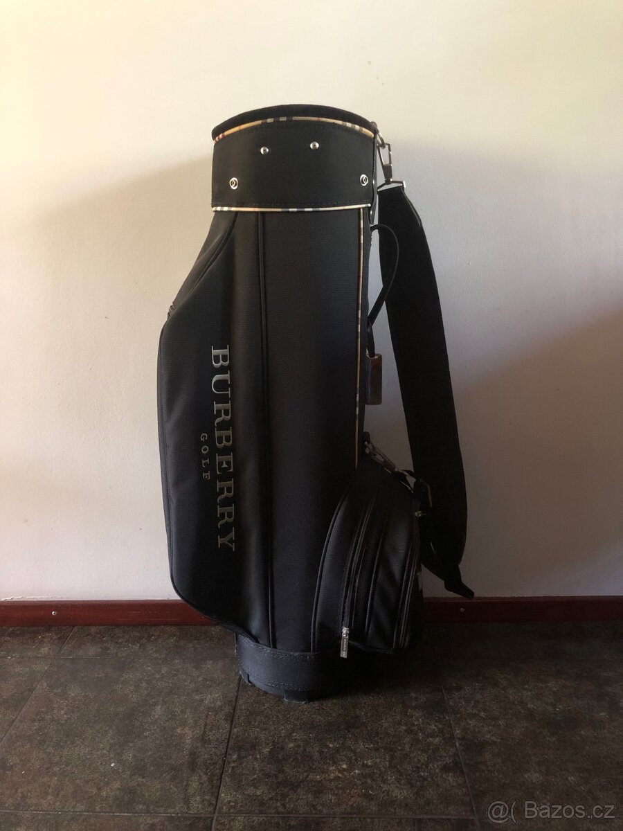 Luxusní golfový bag Burberry