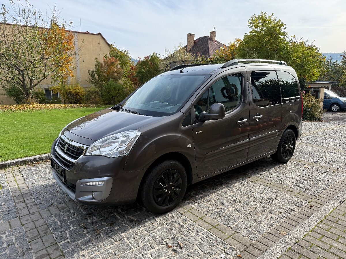PEUGEOT PARTNER TEPEE 2017 1.2i 16v 133.000km