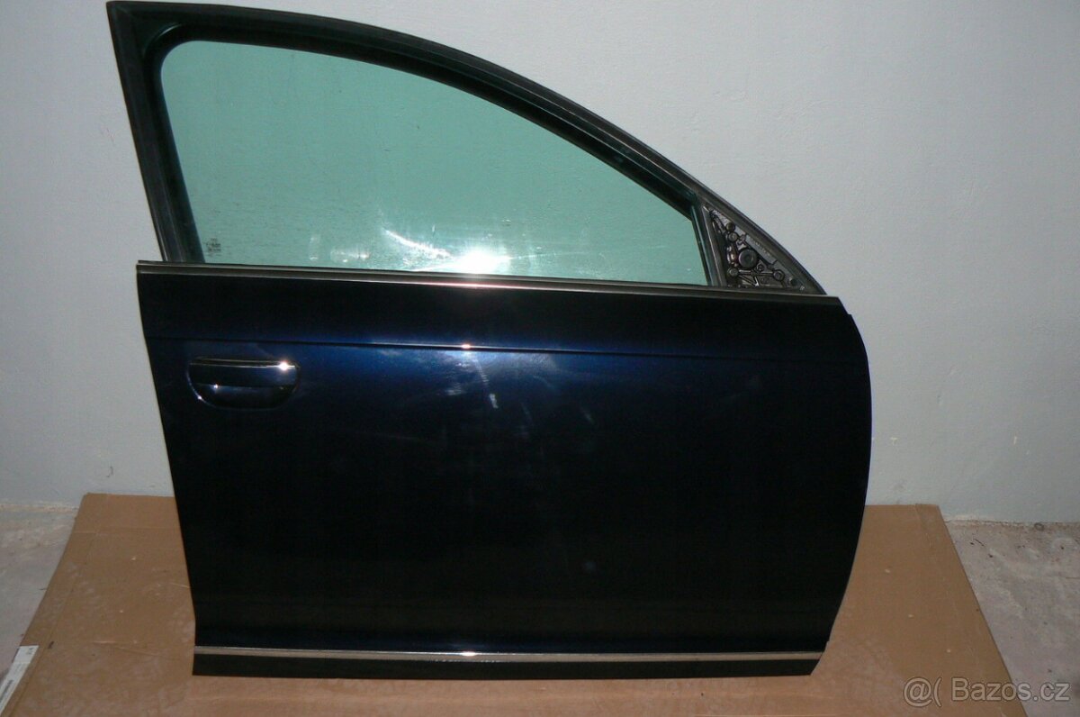 Pravé přední dvěře Audi A6 C6 4F Sline Facelift modré