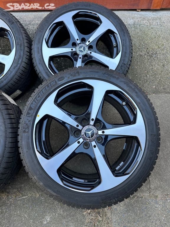 Alu kola Mercedes C klasse w205 r18 stav novych