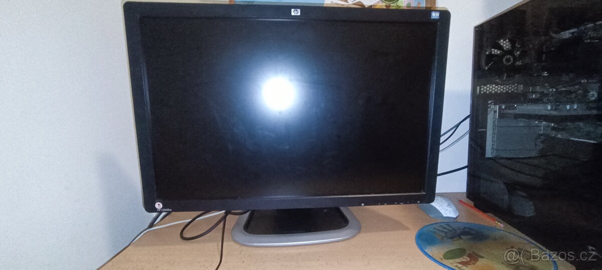 HP L2445w monitor