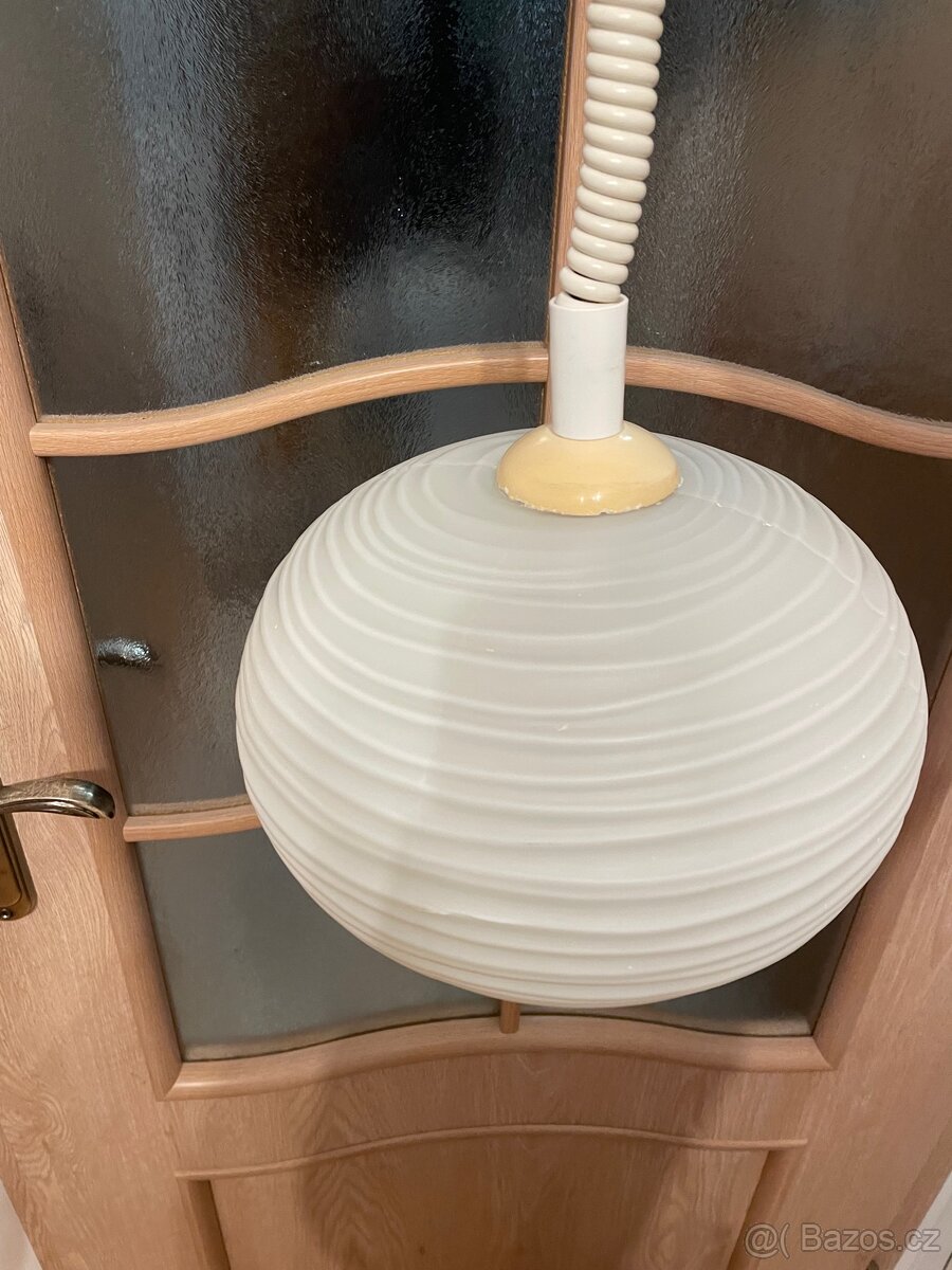 Závěsné stropní světlo / lustr – skleněné stínidlo