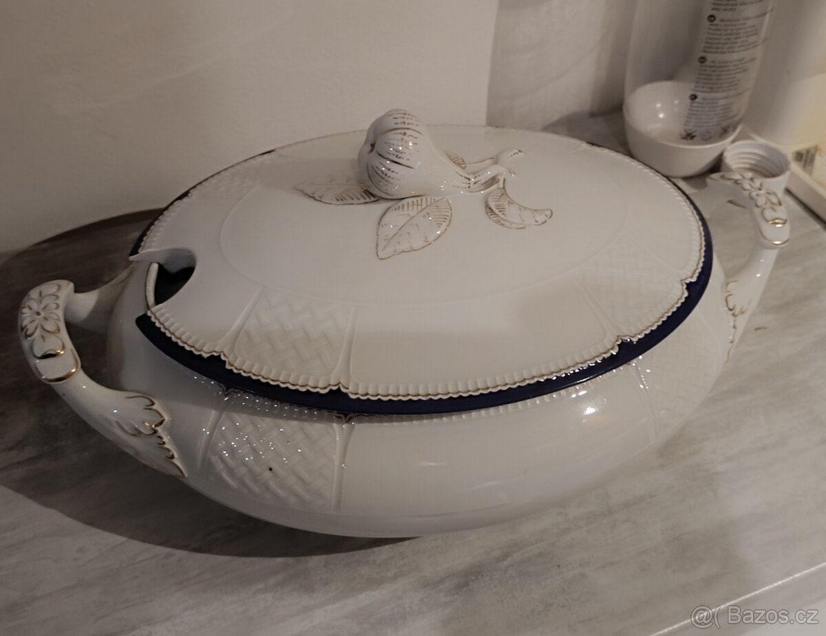 Starožitná polévková mísa (terina) Haas & Czjzek