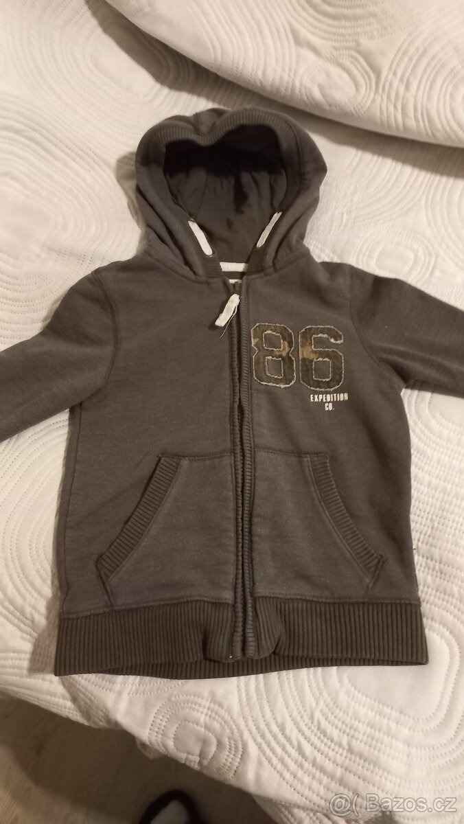 10 kusů chlapeckého oblečení 3-4 roky