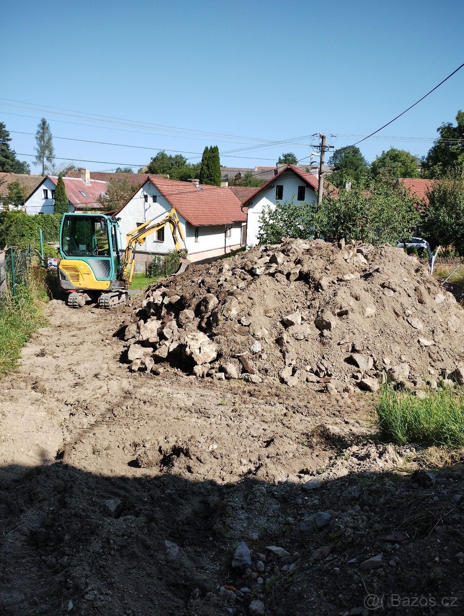 Zemní práce a kontejnerová doprava