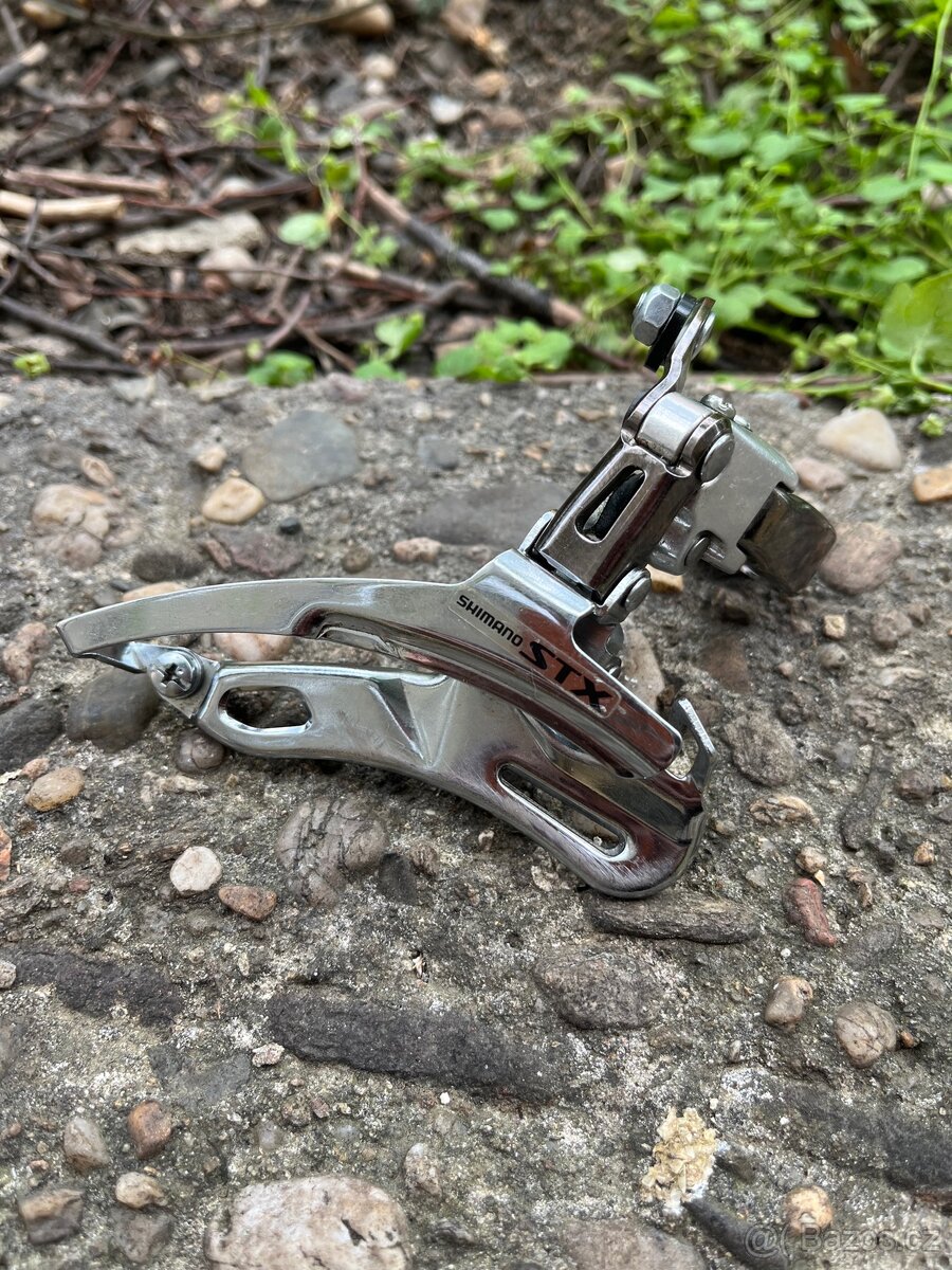 Přesmykač Shimano STX MC30