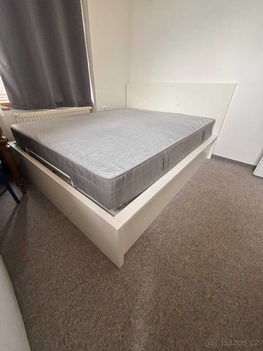 PRODÁM POSTEL 160/200 ULOŽ.PROSTOR IKEA MALM
