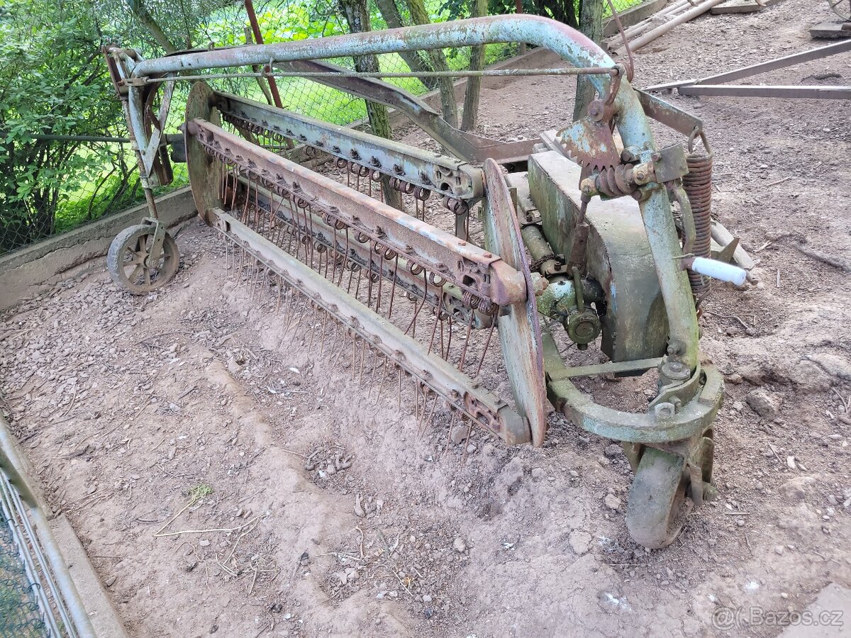 Obraceč a shrnovač OSP