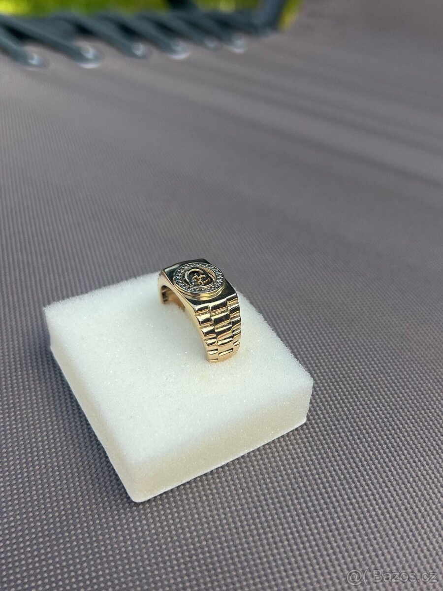 Zlatý Prsten 14 karatu.   585/1000