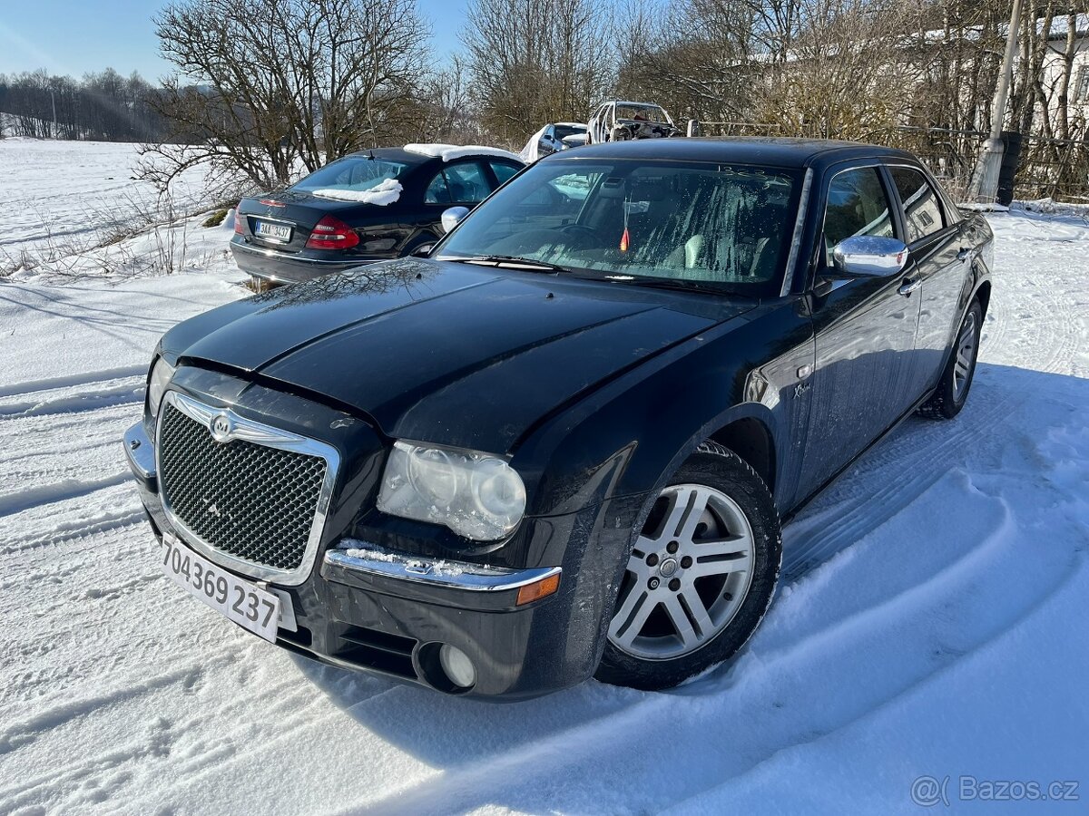 // CHRYSLER 300C SEDAN 3.0 CRD 2007 // DÍLY