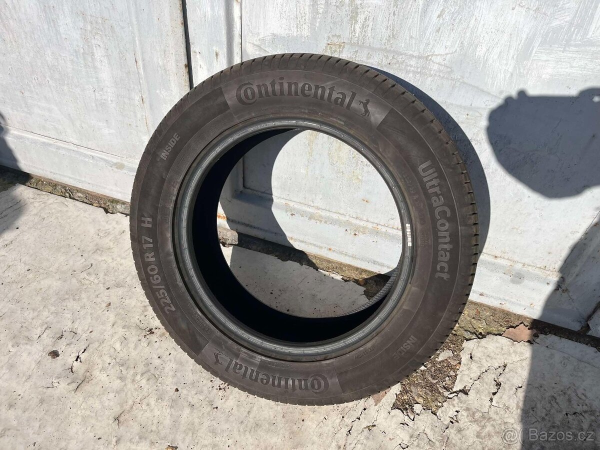 Continental Ultracontact 225/60 R17H