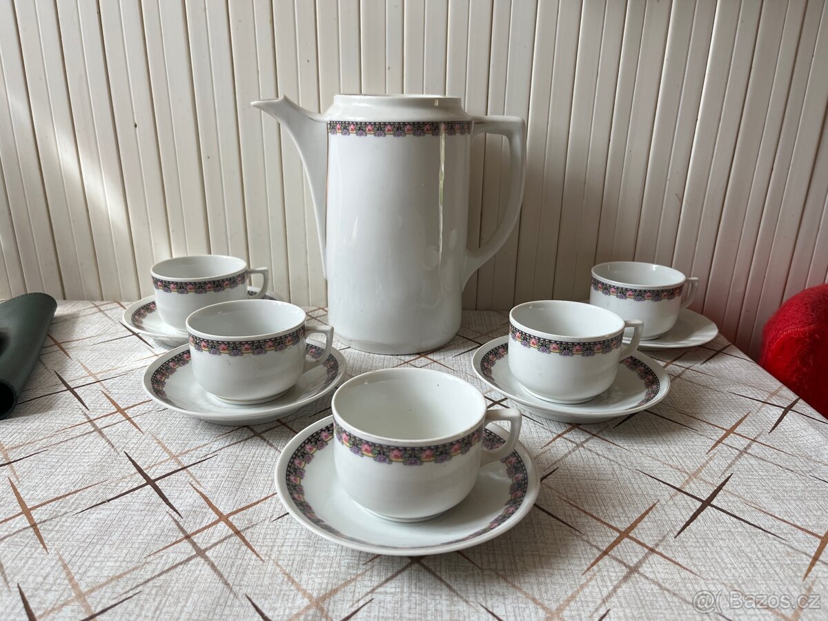 Porcelánová čajová sada