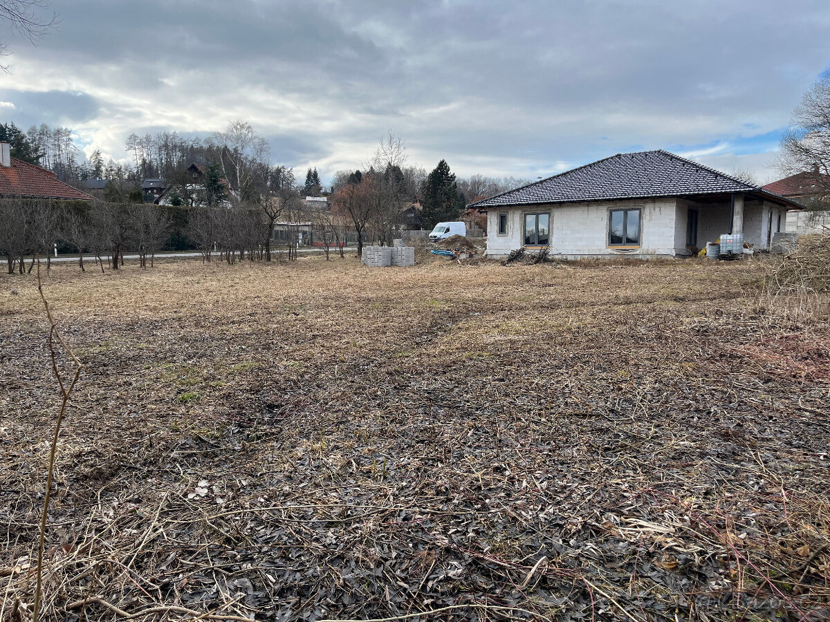 Prodej stavebního pozemku 1322 m² v obci Třemblat