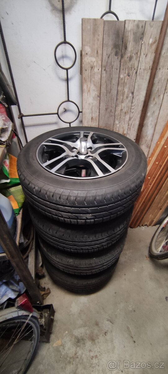 Kola Suzuki Splash R15 185/60 R15