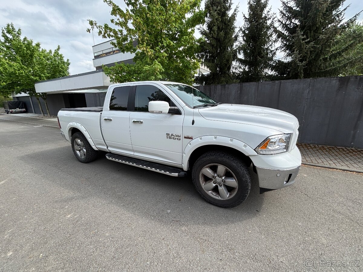 Dodge Ram 1500 92 000km 5.7 V8