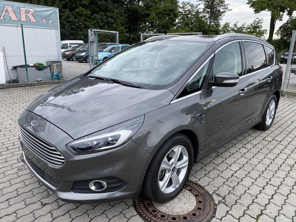 Ford S-Max 2.0 TDCI 110 kW navi 7 míst