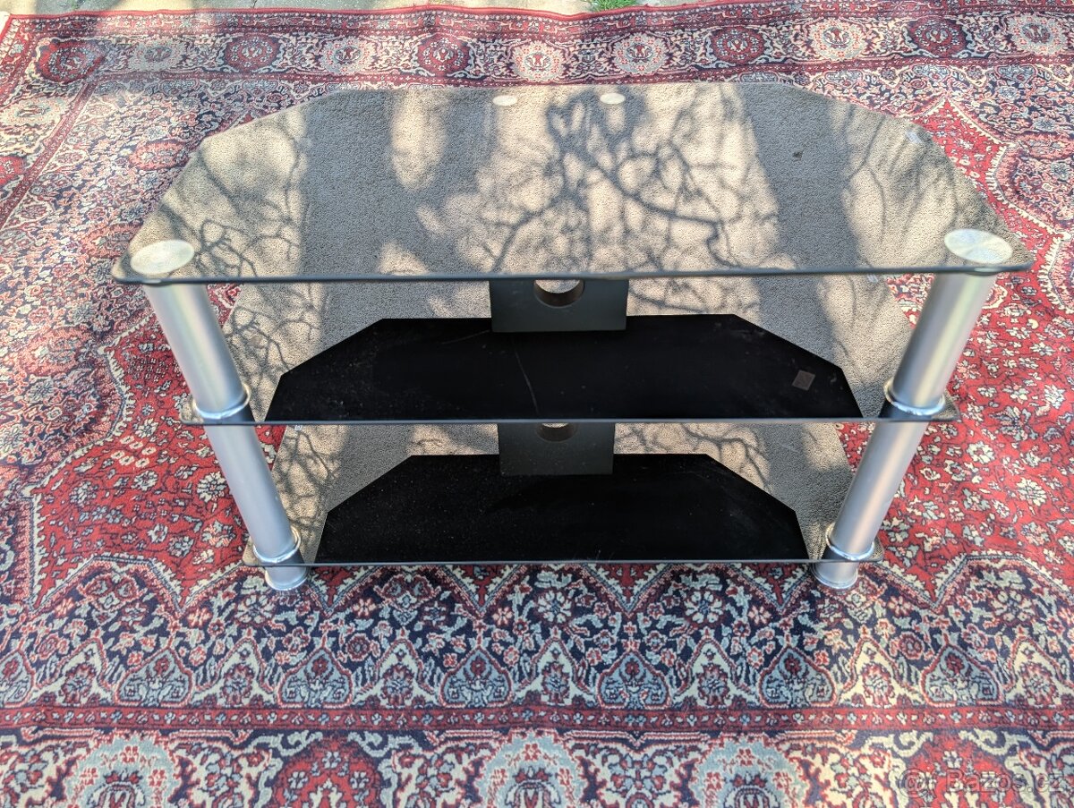 Tv nebo Hifi stolek