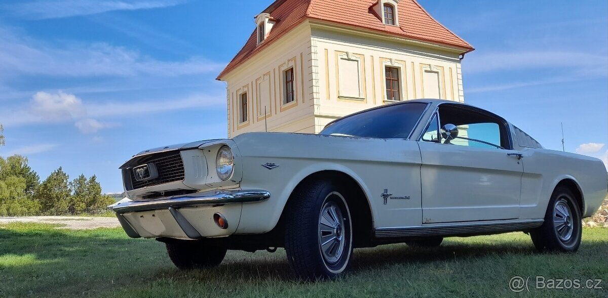 Ford mustang 289 fastback