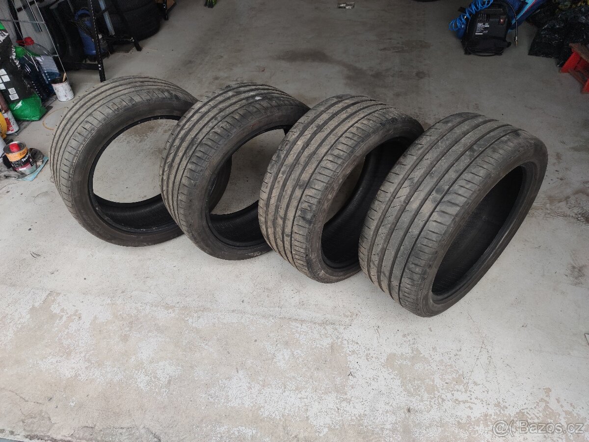 Prodám letní pneu Nexen 245/40 R18 97Y