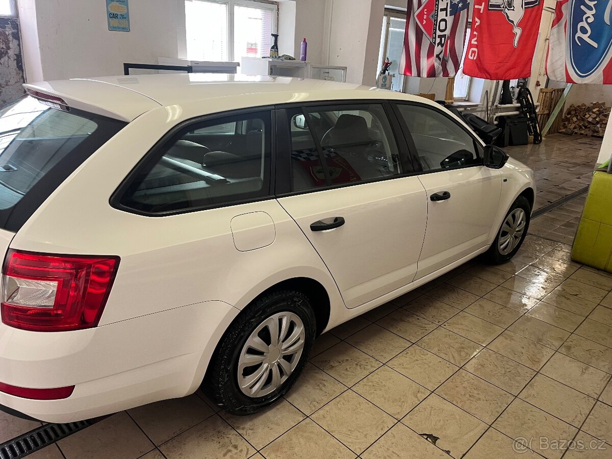 Prodám Škoda Octavia combi 3 1,6 tdi 77 kw . Rok 2015