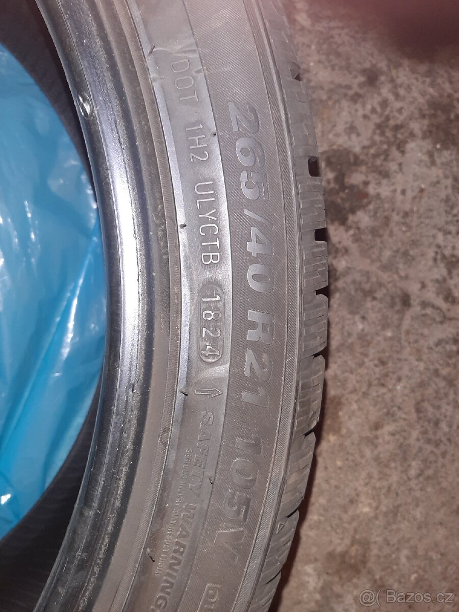 Zimní pneu 265/40/R21