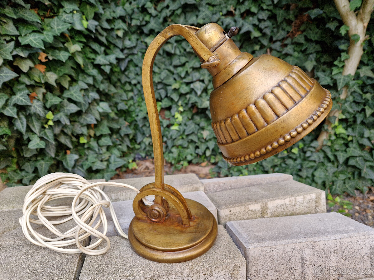 Starožitná stolní mosazná kloubová lampa 1. Republika