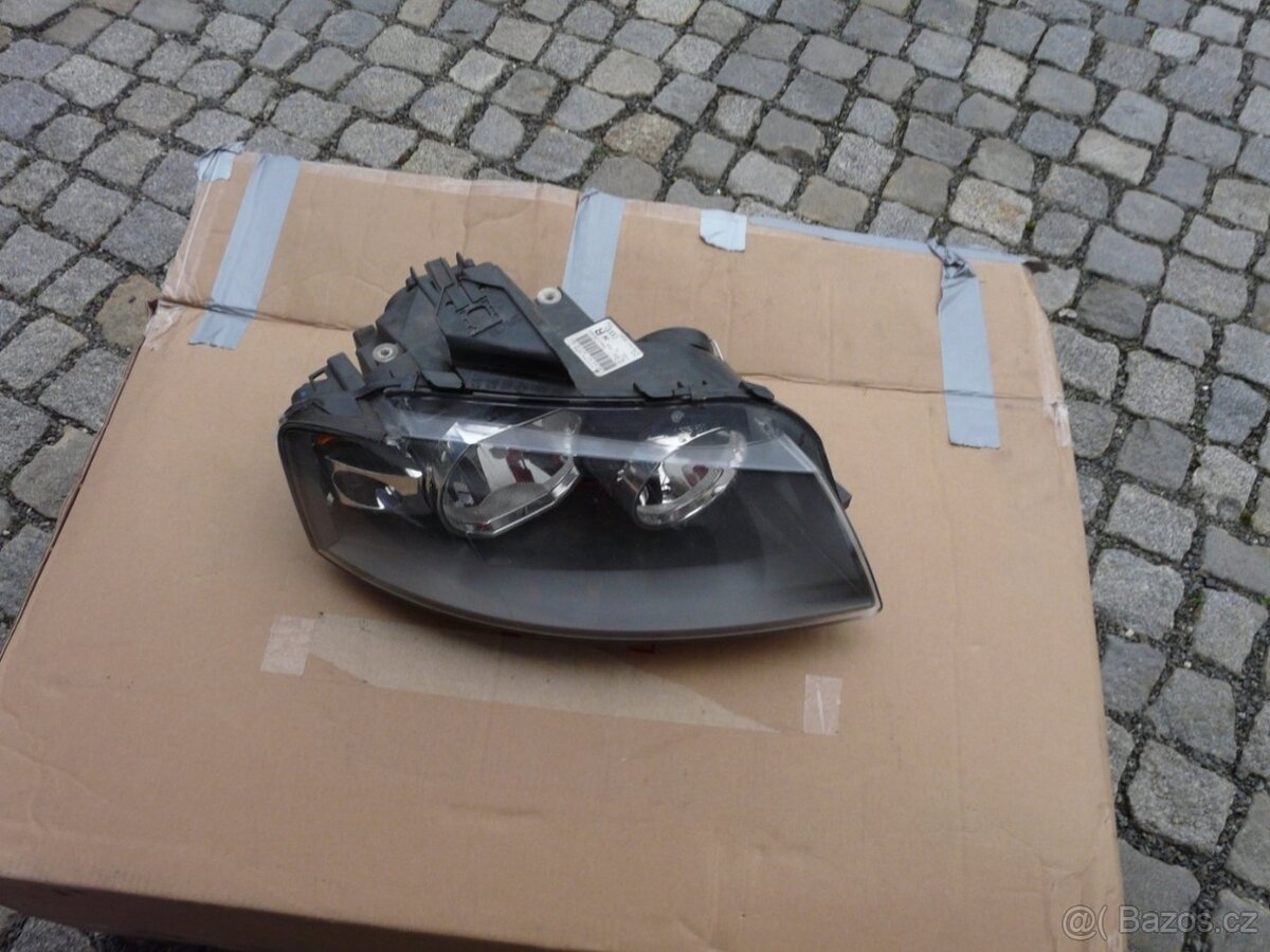 AUDI A3 PŘEDNÍ PRAVÉ SVĚTLO