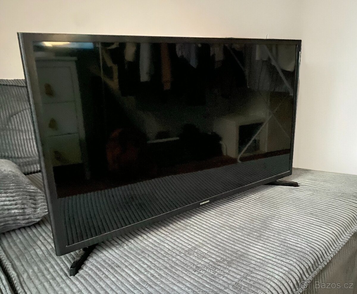 Televize Samsung UE32J5000AW – 32" Full HD LED TV