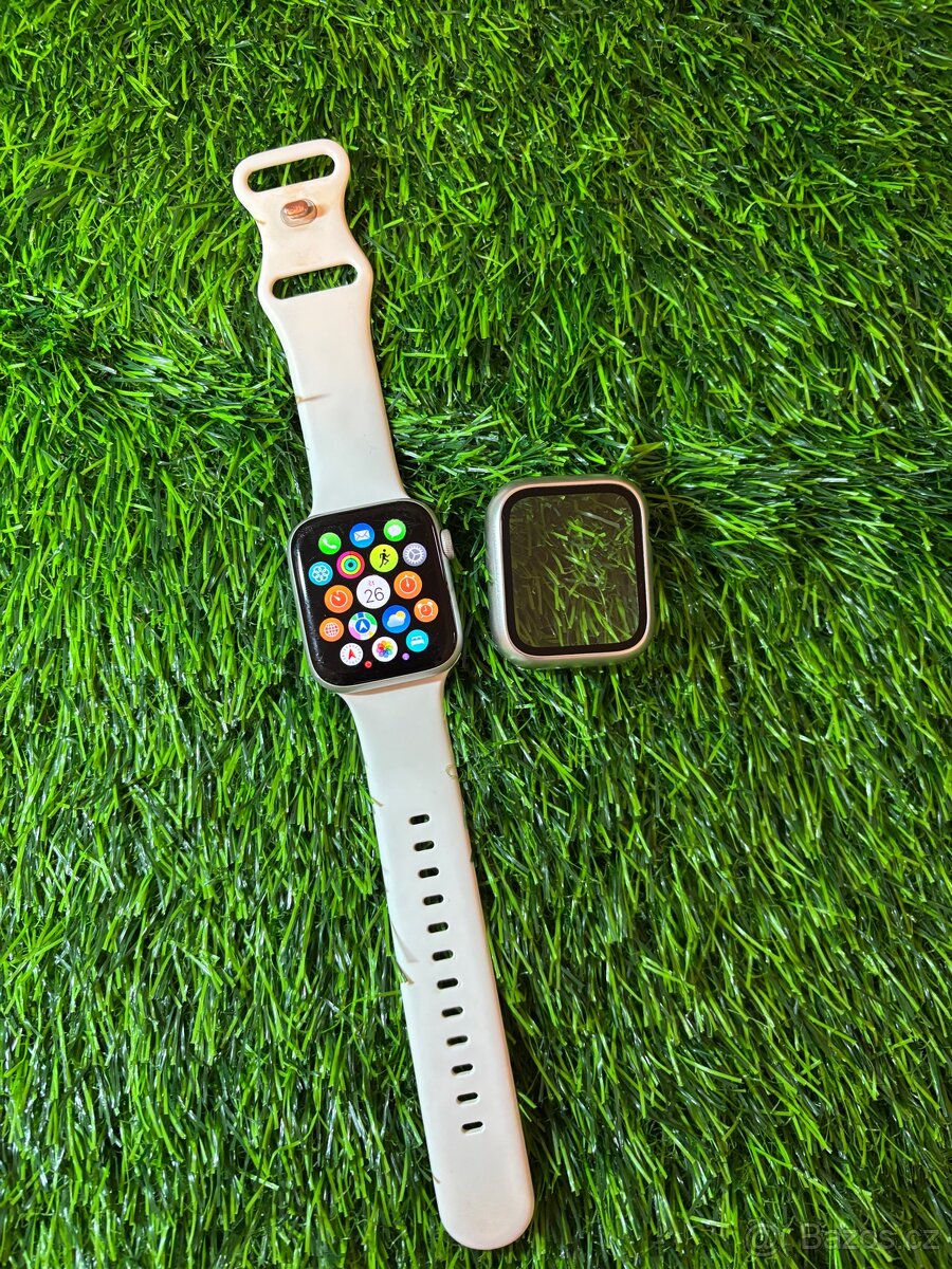 Apple watch SE 2.generace - 44mm