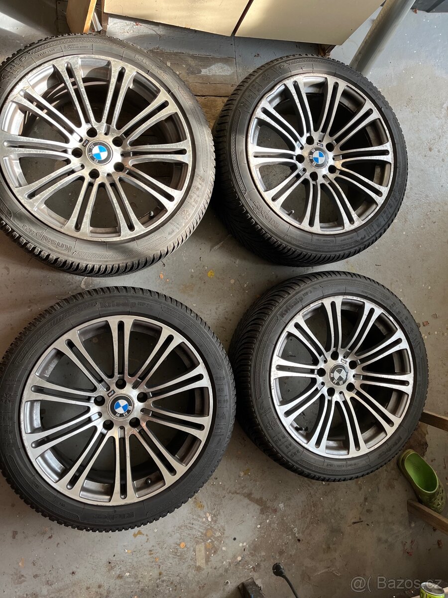 BMW zimní ALU kola 18” (225/45 R18)