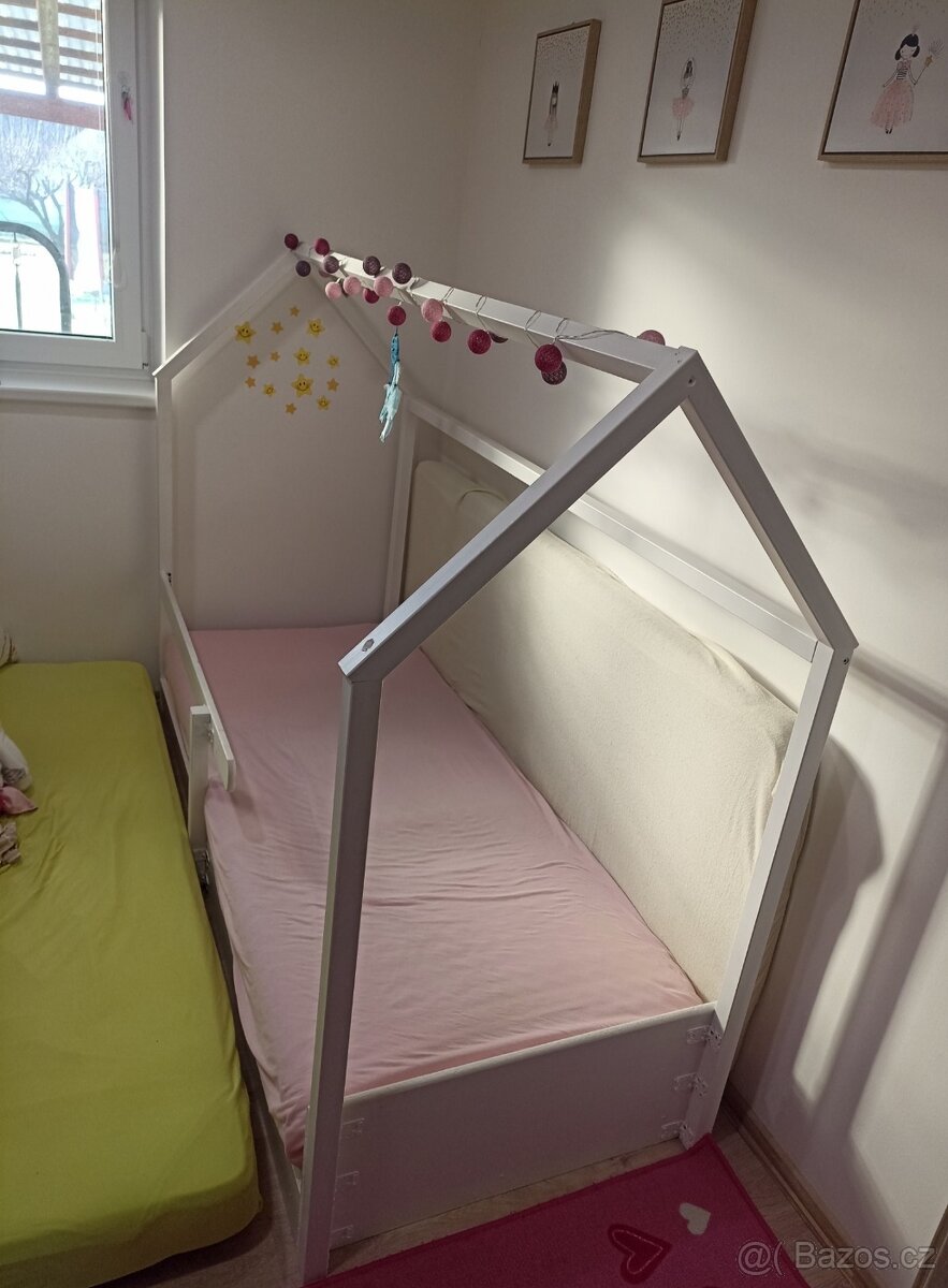 Dětská postýlka domeček 70x200