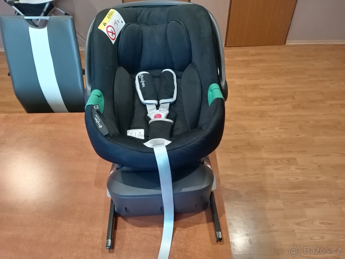 Autosedačka /autovajíčko