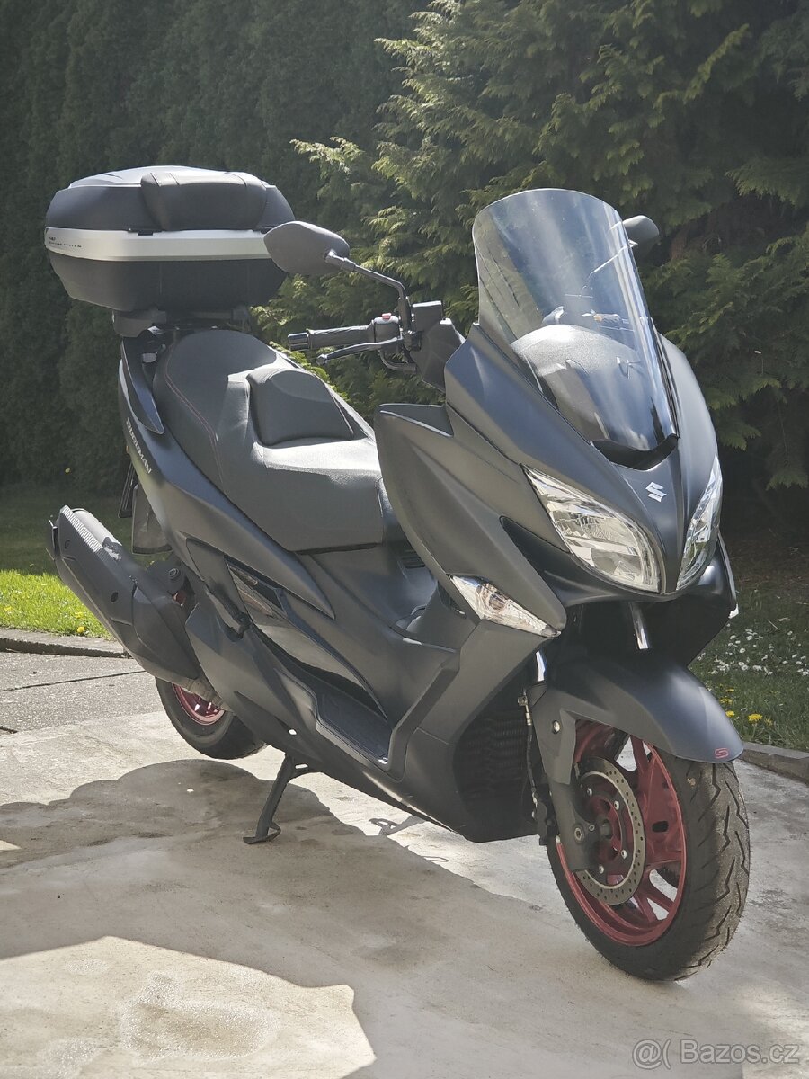 Suzuki Burgman 400