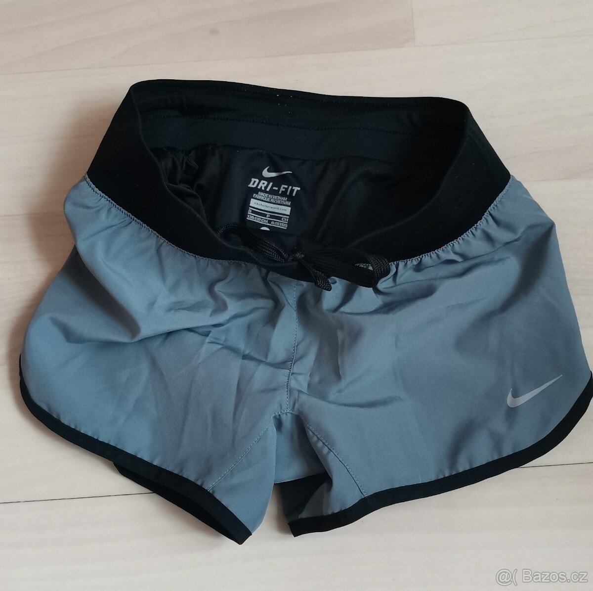 Nike kraťasy 128