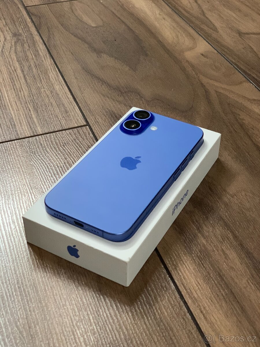 iPhone 16 128GB Ultramarine - zánovní, záruka 2 roky