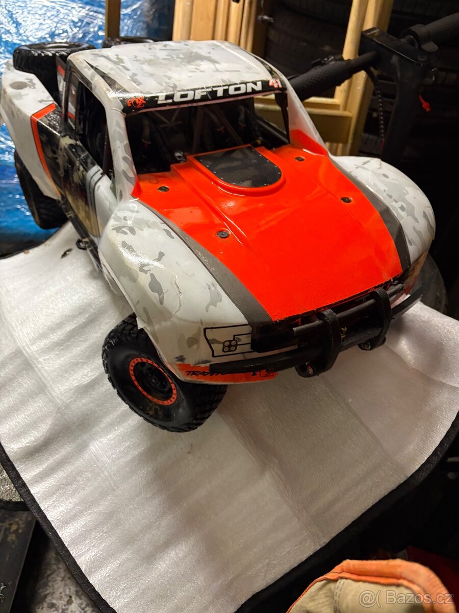 Traxxas udr