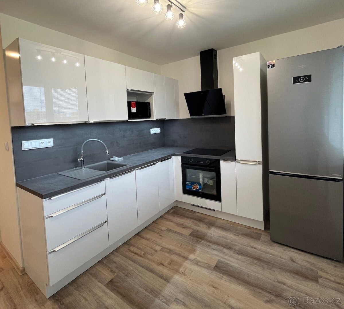 Pronájem bytu 2+1, V. Talicha, České Budějovice 5,  15000 Kč