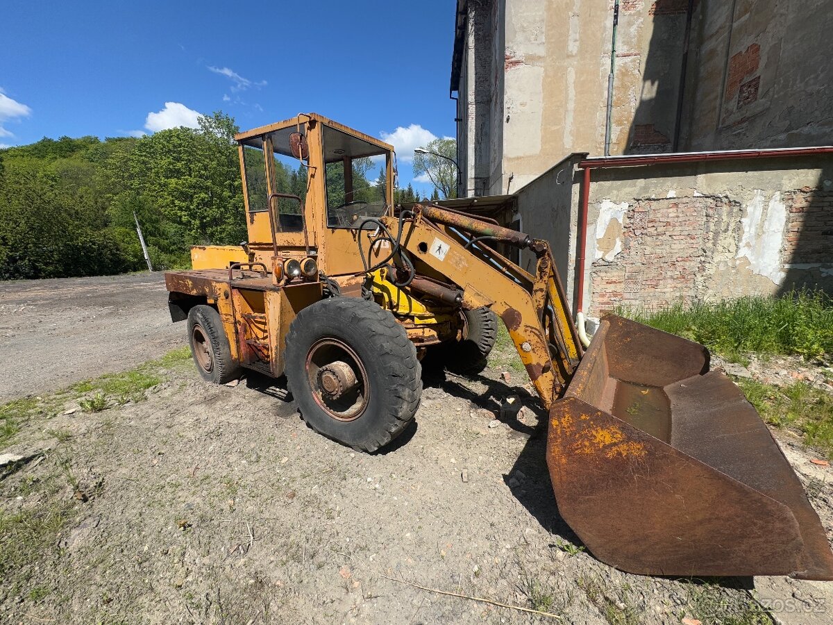 Nakladač HON UN 4x4