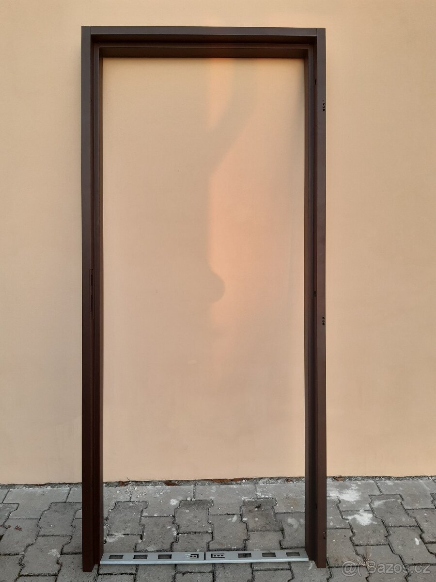 Ocelová zárubeň nová